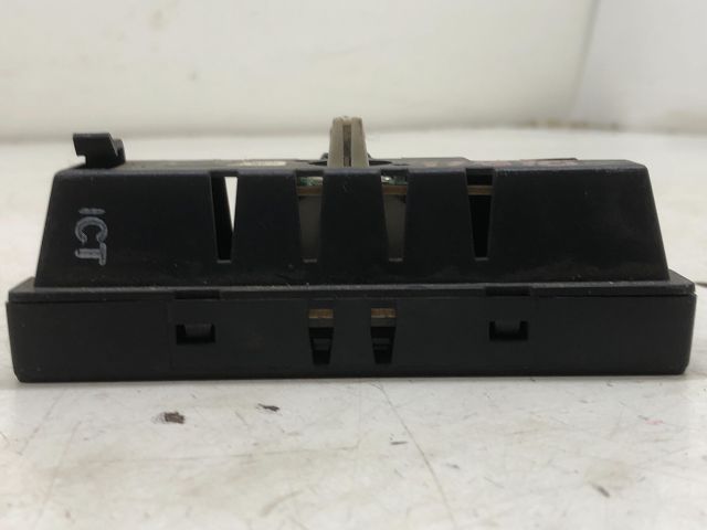 bontott PEUGEOT 206 Óra (Időmérő)