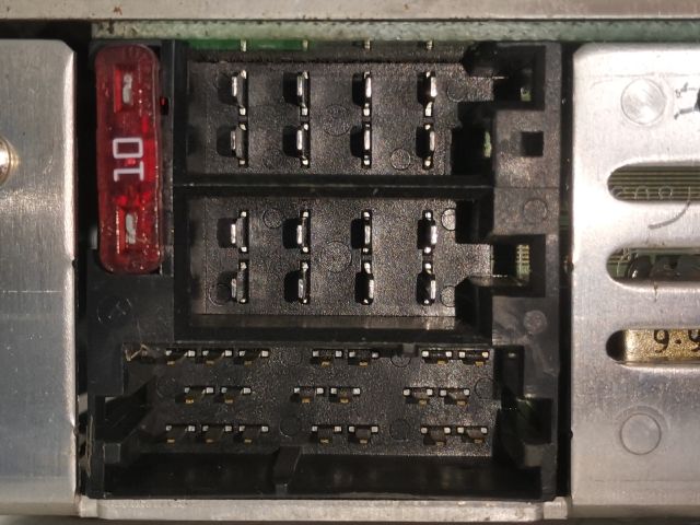 bontott PEUGEOT 206 Rádió / CD