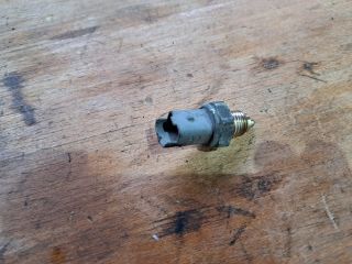 bontott PEUGEOT 206 Tolatólámpa Kapcsoló