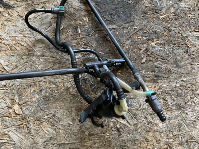 bontott PEUGEOT 206 Üzemanyagcső