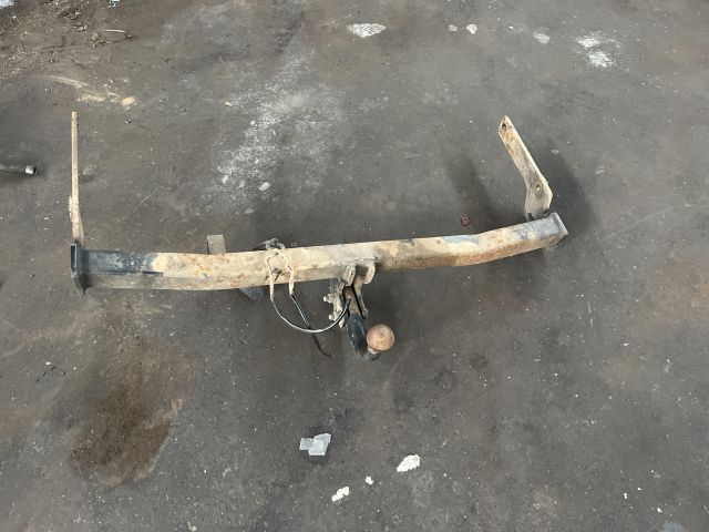 bontott PEUGEOT 206 Vonóhorog