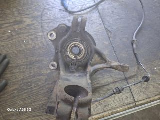 bontott PEUGEOT 207 Bal első Csonkállvány Kerékaggyal