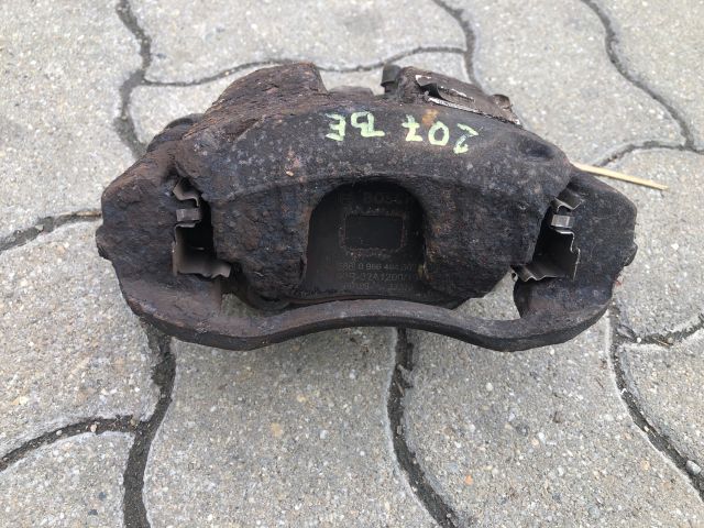 bontott PEUGEOT 207 Bal első Féknyereg Munkahengerrel