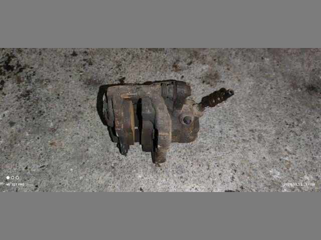 bontott PEUGEOT 207 Bal első Féknyereg Munkahengerrel