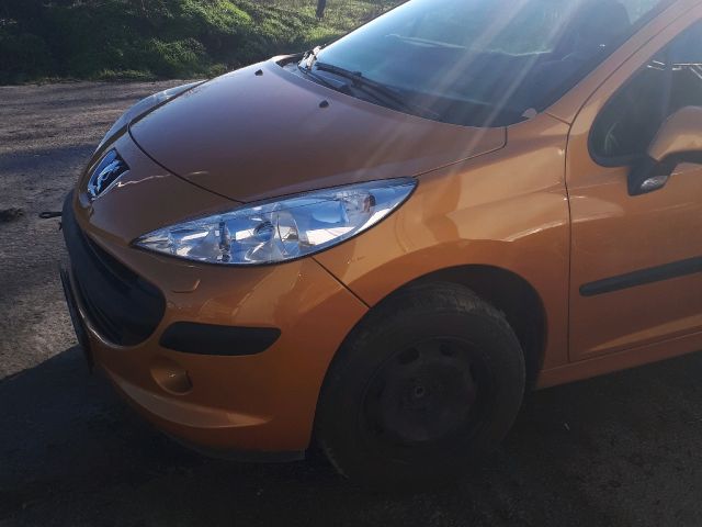 bontott PEUGEOT 207 Bal első Féknyereg Munkahengerrel