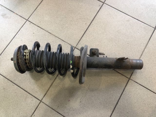 bontott PEUGEOT 207 Bal első Gólyaláb (Lengécsillapító, Rugó)