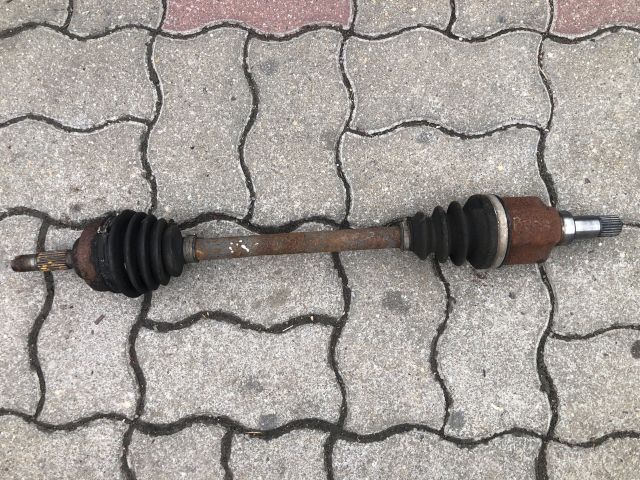 bontott PEUGEOT 207 Bal Féltengely