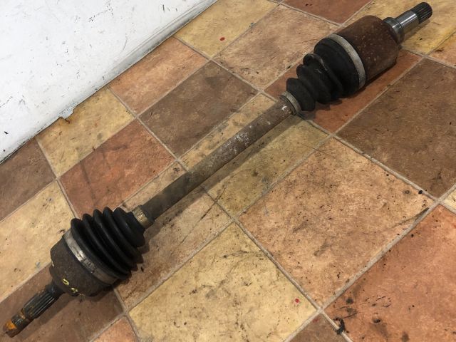 bontott PEUGEOT 207 Bal Féltengely