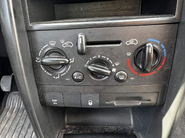 bontott PEUGEOT 207 Bal hátsó Rugó