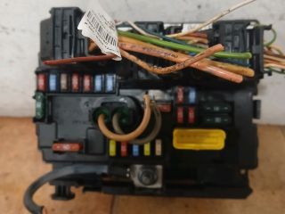 bontott PEUGEOT 207 Biztosítéktábla Motortér