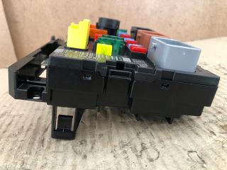 bontott PEUGEOT 207 Biztosítéktábla Motortér