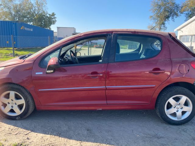 bontott PEUGEOT 207 Biztosítéktábla Motortér