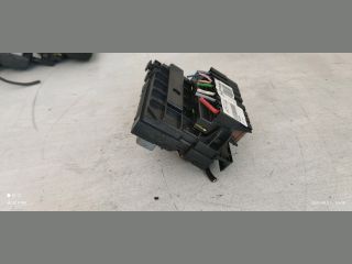 bontott PEUGEOT 207 Biztosítéktábla Motortér