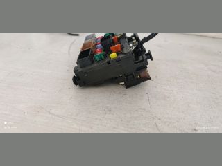 bontott PEUGEOT 207 Biztosítéktábla Motortér