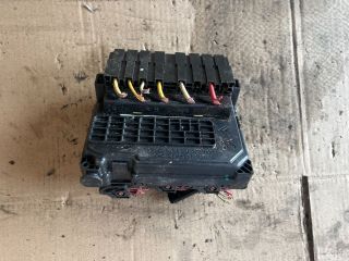 bontott PEUGEOT 207 Biztosítéktábla Motortér