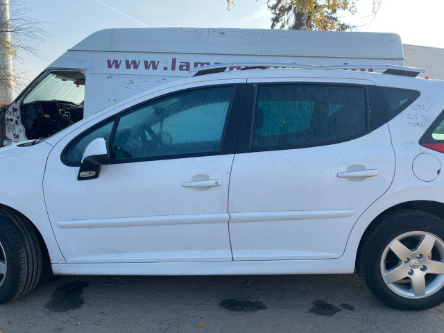 bontott PEUGEOT 207 Biztosítéktábla Motortér