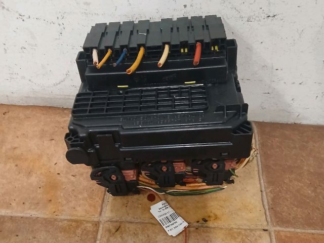 bontott PEUGEOT 207 Biztosítéktábla Motortér