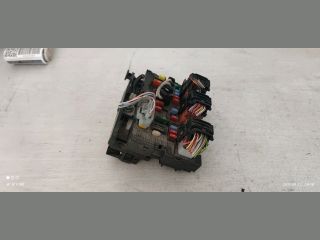 bontott PEUGEOT 207 Biztosítéktábla Motortér