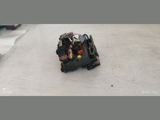 bontott PEUGEOT 207 Biztosítéktábla Motortér