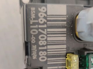 bontott PEUGEOT 207 Biztosítéktábla Motortér