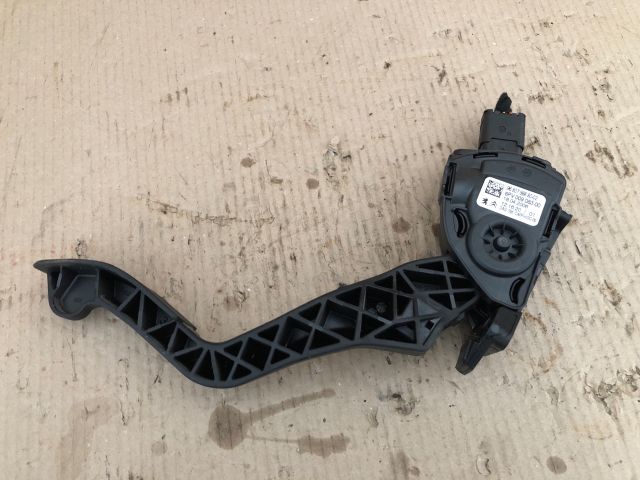 bontott PEUGEOT 207 Gázpedál (Elektromos)