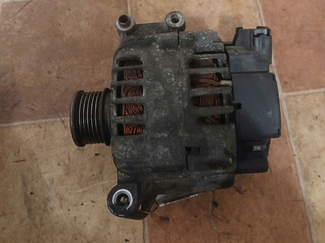 bontott PEUGEOT 207 Generátor