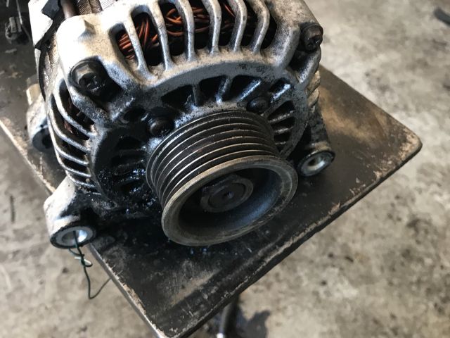 bontott PEUGEOT 207 Generátor