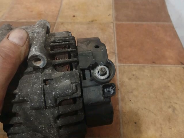 bontott PEUGEOT 207 Generátor