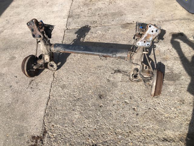 bontott PEUGEOT 207 Hátsó Híd (Dobfékes)