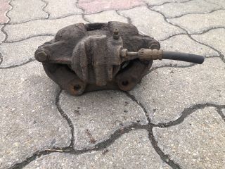 bontott PEUGEOT 207 Jobb első Féknyereg Munkahengerrel