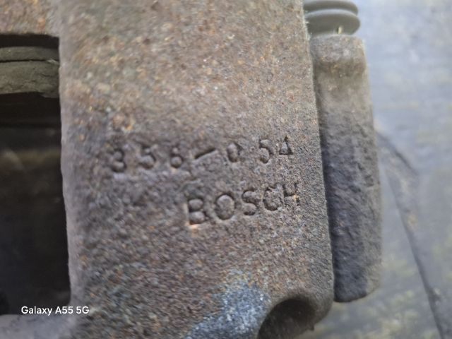 bontott PEUGEOT 207 Jobb első Féknyereg Munkahengerrel