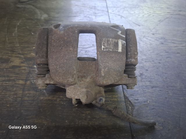 bontott PEUGEOT 207 Jobb első Féknyereg Munkahengerrel