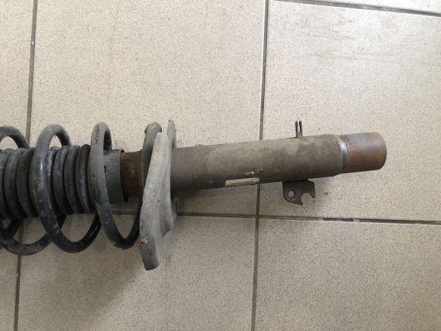 bontott PEUGEOT 207 Jobb első Gólyaláb (Lengécsillapító, Rugó)