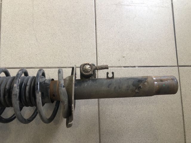 bontott PEUGEOT 207 Jobb első Gólyaláb (Lengécsillapító, Rugó)