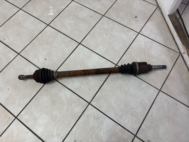 bontott PEUGEOT 207 Jobb Féltengely