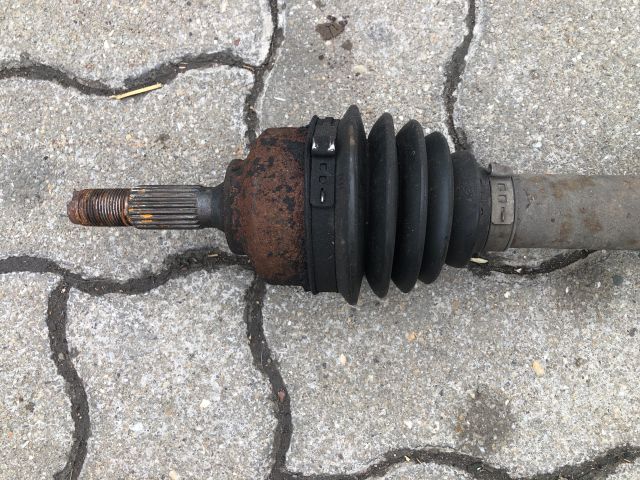 bontott PEUGEOT 207 Jobb Féltengely