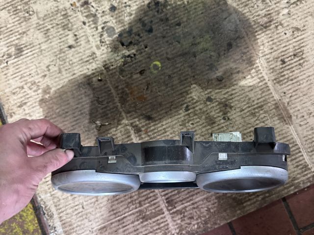 bontott PEUGEOT 207 Kilométeróra