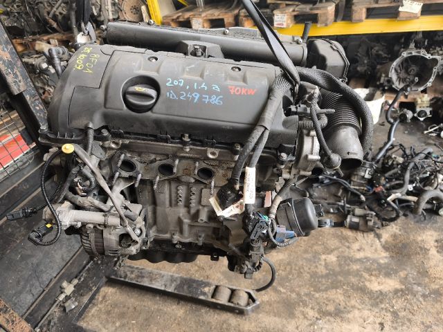 bontott PEUGEOT 207 Komplett Motor (Segédberendezésekkel)