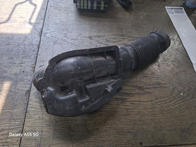 bontott PEUGEOT 207 Légbeömlő Cső