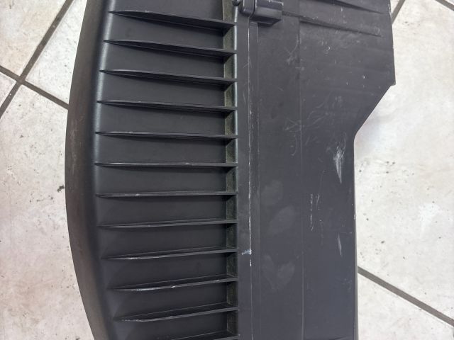 bontott PEUGEOT 207 Légszűrő Ház