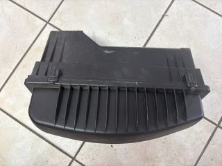 bontott PEUGEOT 207 Légszűrő Ház