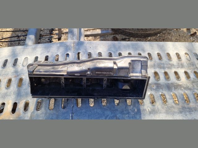 bontott PEUGEOT 207 Légszűrő Ház