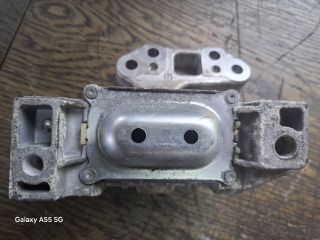 bontott PEUGEOT 207 Motor Tartó Bak (Fém)