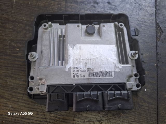 bontott PEUGEOT 207 Motorvezérlő