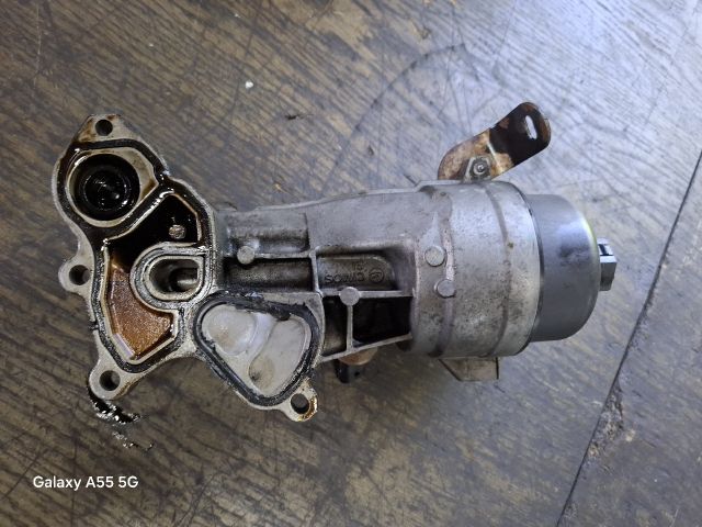 bontott PEUGEOT 207 Olajszűrő Ház