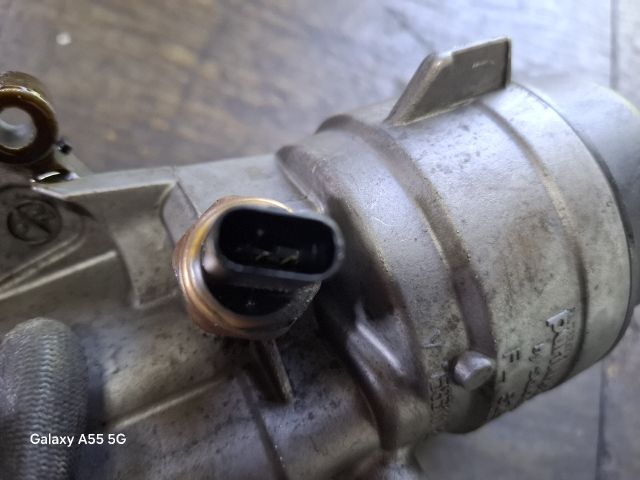 bontott PEUGEOT 207 Olajszűrő Ház