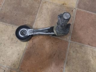 bontott PEUGEOT 207 Szíjfeszítő Görgő