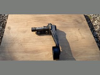 bontott PEUGEOT 207 Szíjfeszítő Görgő