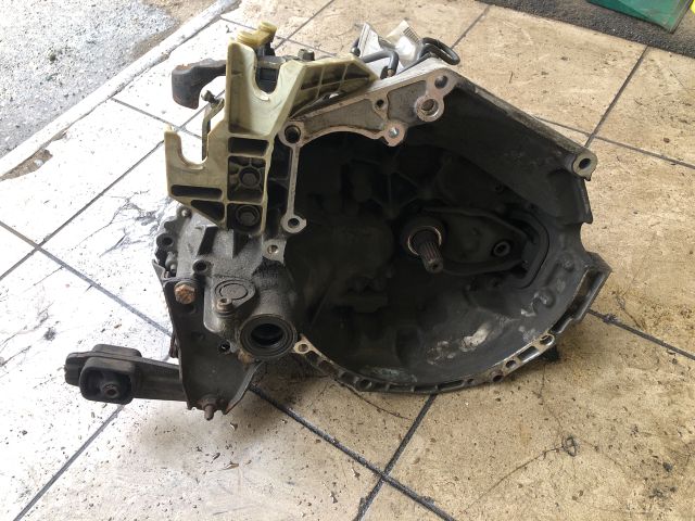 bontott PEUGEOT 207 Váltó (Mechanikus)