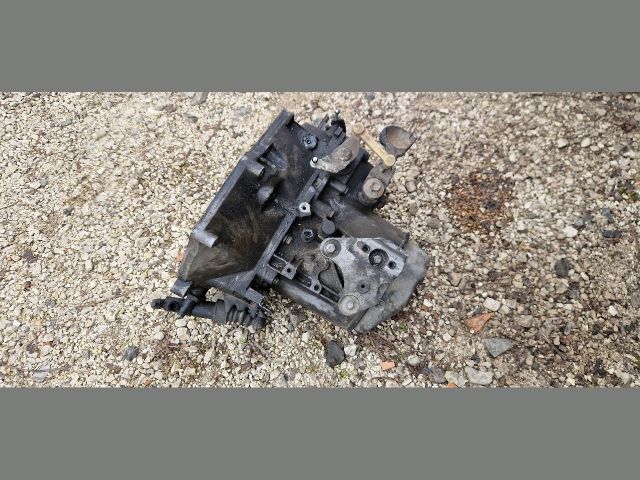 bontott PEUGEOT 207 Váltó (Mechanikus)